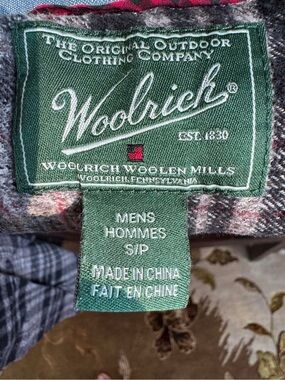 Woolrich Green and White Woven Brand Label